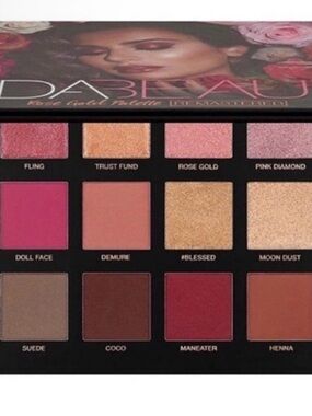 HUDA BEAUTY Rose & Gold Eyeshadow Palette - 12 Warm Pink & Gold Shades